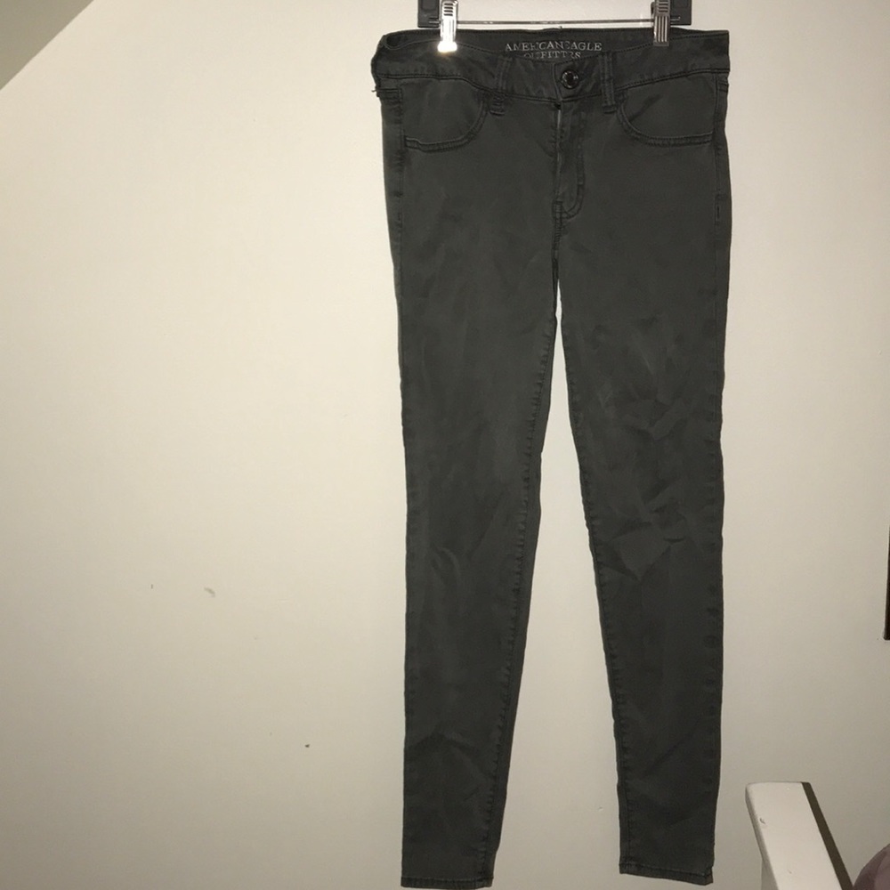 Low rise jeans